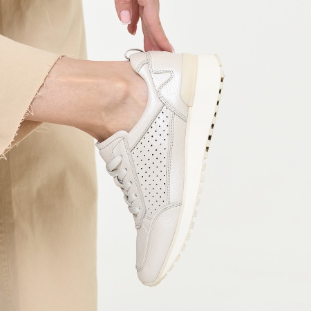 Кроссовки женские CAPRICE