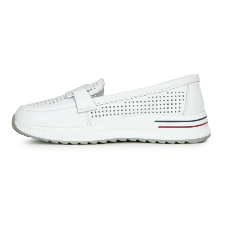 Лоферы женские EVITA